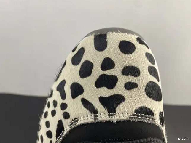 Reps TBK INSTINCT AR0715-010 JORDAN AIR 11 ANIMAL 0612